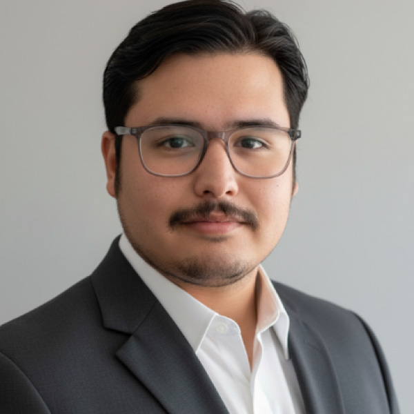 Mathyas Ong — Consultant stratégique Positionnement, Marketing & Sales